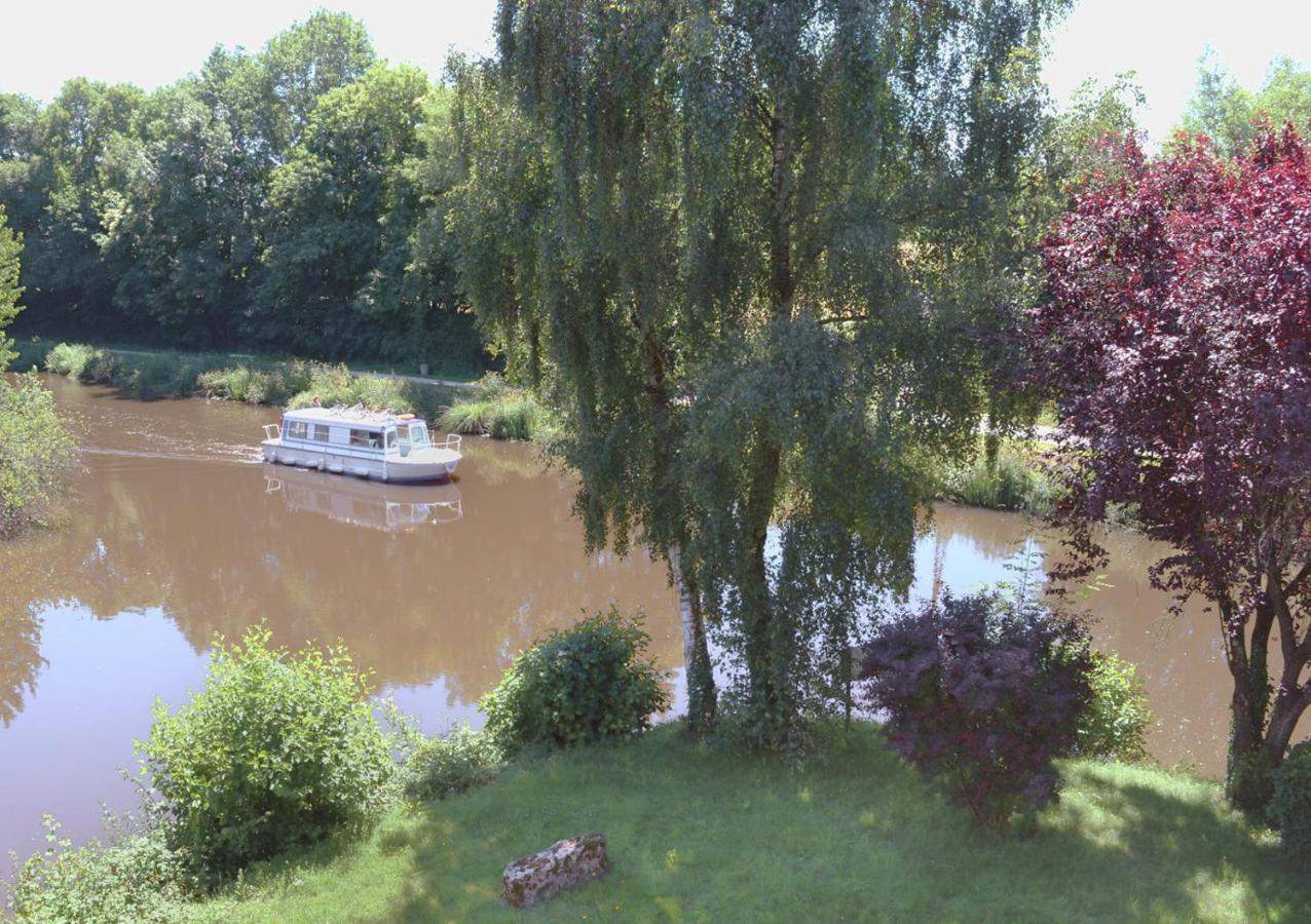 Le Moulin Du Mottay Bed and Breakfast Évran Εξωτερικό φωτογραφία