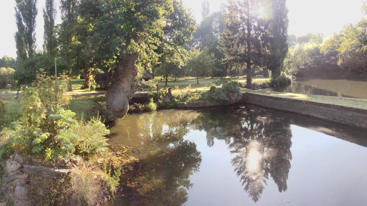 Le Moulin Du Mottay Bed and Breakfast Évran Εξωτερικό φωτογραφία